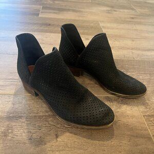Black Lucky Brand ankle boots